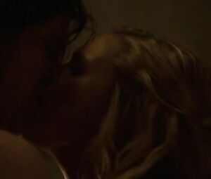Hot sex scene Eliza Taylor Sexy - The 100 s01e04-05 (2014)