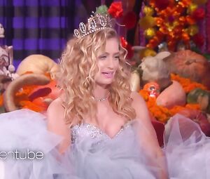 Hot scene Beth Behrs Sexy - The Wickedly Fun - The Ellen DeGeneres Show 2016