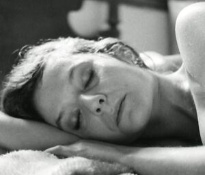 Sexy Ana Moreira nude - Tabu (2012)