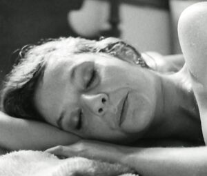 Sexy Ana Moreira nude - Tabu (2012)