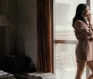 Sexy Anna Sawai naked - GiriHaji s01e04 (2019)