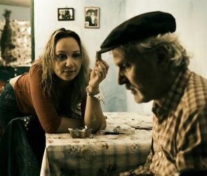 Sexy Simona Stoicescu, Ioana Barbu nude - Daca Bobul nu Moare (2010)