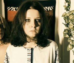 Sexy Simona Stoicescu, Ioana Barbu nude - Daca Bobul nu Moare (2010)