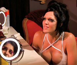 Sexy Tracy Baumbach, Nazanine Mousavi nude - Layla Live or Die (2008)