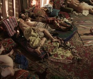 Sexy Heather Graham hot - Get Shorty s03e07 (2019)