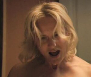 Sexy Anna Kuzina, ElenaShevchenko nude - Tretij Lichnij (2007)