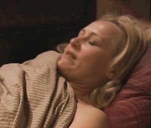 Sexy Anna Kuzina, ElenaShevchenko nude - Tretij Lichnij (2007)