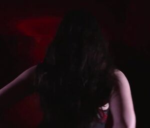 Sexy Estelle Couret nude - Sans contact (2019)