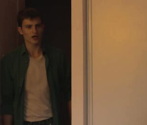 Sexy Marie Benati, Leila Guigue nude - Nos ames solitaires (2019)