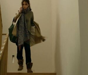 Sexy Sanne Langelaar, Sophie Vroegop nude - Alles Is Familie (2012)