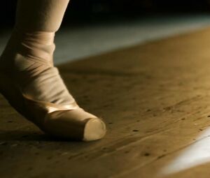 Nude Michalina Olszanska - Koronatsiya s01e01-04 (2019)