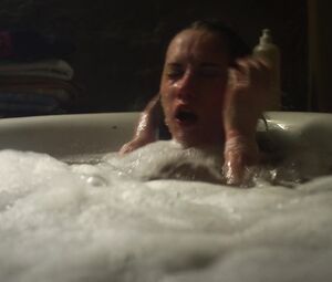 Sexy Eliska Krenkova - Haunted s01e03 (2018)