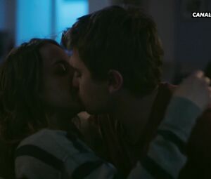 Nude Alice Belaidi - Hippocrate s01e04 (2018)