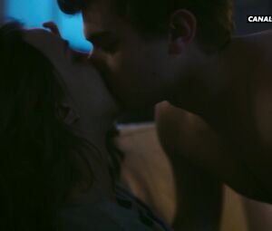 Nude Alice Belaidi - Hippocrate s01e04 (2018)