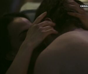 Nude Alice Belaidi - Hippocrate s01e04 (2018)