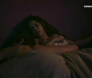 Nude Alice Belaidi - Hippocrate s01e04 (2018)