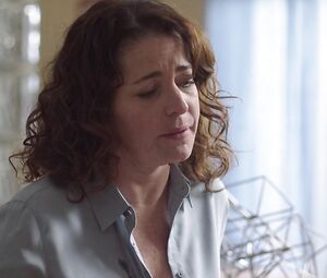 Nude Nora Navas, Mireia Aixala - Les de l'hoquei s01e08-09 (2019)