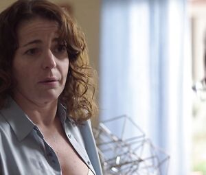 Nude Nora Navas, Mireia Aixala - Les de l'hoquei s01e08-09 (2019)