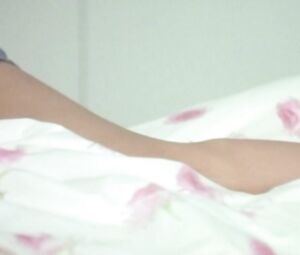 Nude Laura Smet, Anne Caillon - UV (2007)