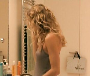 Nude Laura Smet, Anne Caillon - UV (2007)