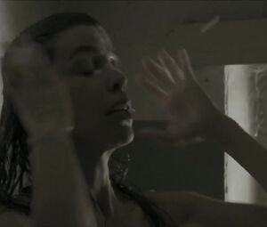 Nude Valentina Bassi - Al Desierto (2017)