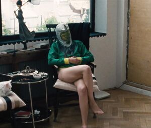 Nude Ioana Iacob - Imi este indiferent daca in istorie vom intra ca barbari (2018)