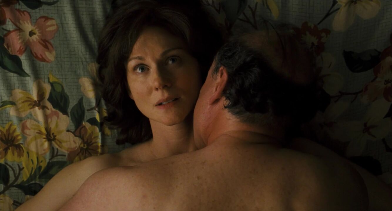 Laura linney nude scenes