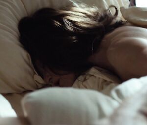 Nude Nina Kronjager - Risiko Pille (2019)