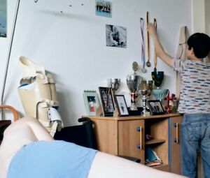 Nude Marion Bott - Sandstern (2018)