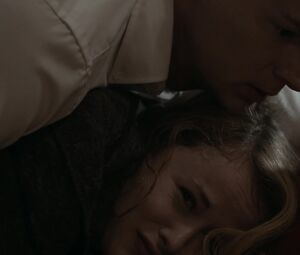 Hot Shannon Tarbet - Love Is Blind (2019)