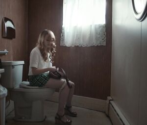 Hot Shannon Tarbet - Love Is Blind (2019)