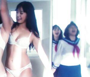 Nude Eri Kamataki, Kyoko Hinami, Natsuki Kawamura, Nami Uehara - The Forest of Love (2019)