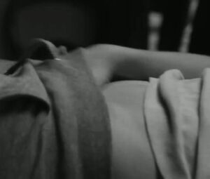 Nude Helene Vivies - Cette obscure tentation (2011)