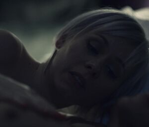 Nude Jasmin Minz - Skylines s01e02e04 (2019)