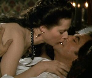 Nude Isabella Rossellini, Marianne Basler - Dames Galantes (1990)