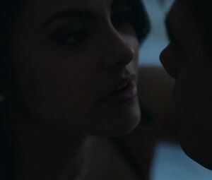 Nude Lili Reinhart – Riverdale s01e13 (2017)