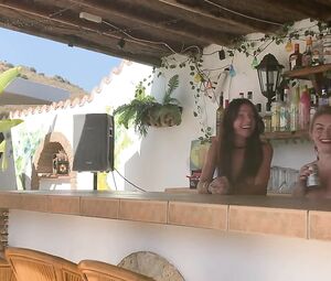 Two Girls-Youtuber NAKED TRAVELER and her Friend