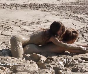 Outdoor Naked On Stage Video Two Naked Girls