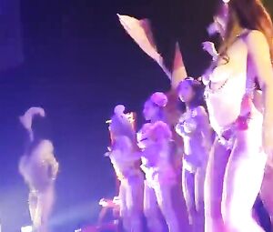 Naked On Stage Video Japanese Girls Sezy Dance Show on the Stage