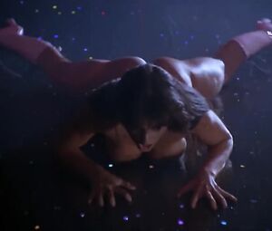 Strip Scene with Naked Demi Moores - Fine Nude Titties and Ass Striptease