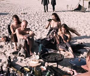 Nude Anna-Lena Schwing, Julia Brendler sexy - Nord Nord Mord s01e11 (2019)