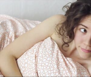 Nude Caroline Vedel - Kanin (2019)