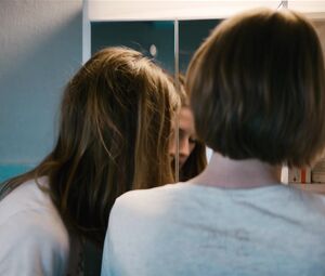 Nude Christiane Paul, Svenja Jung - Zeit der Geheimnisse s01e02-03 (2019)