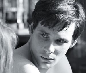 Nude Evguenya Obraztsova - Frantsuz (2019)