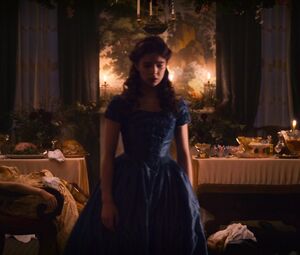 Nude Hailee Steinfeld, Ella Hunt, Gus Birney - Dickinson s01e01-03