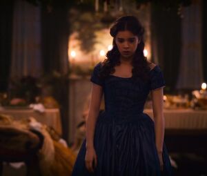 Nude Hailee Steinfeld, Ella Hunt, Gus Birney - Dickinson s01e01-03