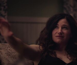 Nude Kathryn Hahn, Katie Kershaw – Mrs. Fletcher s01e07 (2019)