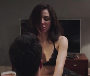 Nude Martha Higareda - Tod@s Caen (2019)