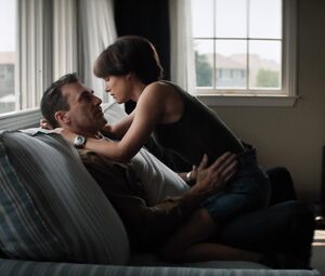 Nude Natalie Portman - Lucy in the Sky (2019)