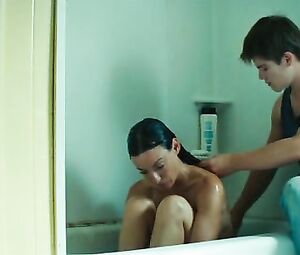 Nude Pascale Bussieres, Valerie Blain - Marecages (2011)